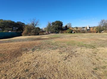 Terreno · 636m² · Terreno en La Adela Unquillo 636 m - con Escritura y Servicios!