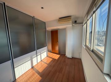 Oficina comercial · 40m² · Oficina de 40 m² Impecable Estado Contrafernte Vista Abierta Balvanera