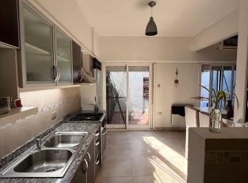 Casa de 3 ambientes, Morón · En Venta - Duplex 3 Ambientes en Venta Haedo. Igualdad Al 1200