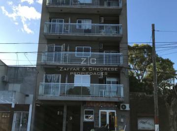 Departamento · 38m² · 2 Ambientes · 1 Cochera · Departamento de 1 Dormitorio en Alquiler en Calle 72 E/ 24 y 25