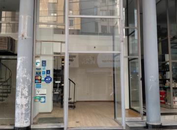 Local comercial · 36m² · 2 Ambientes · Local Doble Altura, Centro
