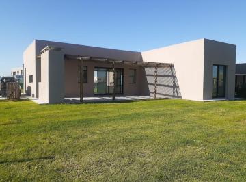 Casa · 110m² · 4 Ambientes · 2 Cocheras · Venta Casa 4 Amb. 600 m² C/renta Hasta 2026 Barrio Manuel Belgrano Maschwitz Escobar