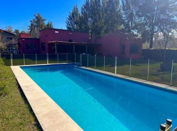 Casa · 159m² · 4 Ambientes · 4 Cocheras · Casa en Venta en La Bota, Benavidez, Tigre