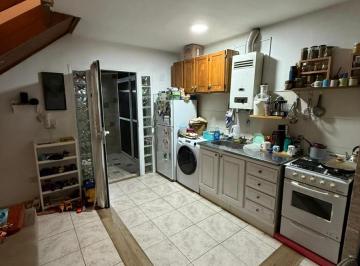 Casa · 40m² · 3 Ambientes · 1 Cochera · Casa en Venta Callao 1400