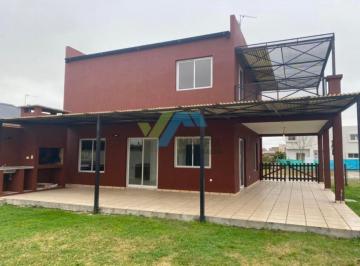 Casa · 59m² · 4 Ambientes · Casa en Venta en San Alfonso, Pilar del Este, Pilar