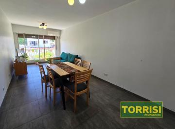 Departamento · 57m² · 3 Ambientes · Venta - 3 Amb C/balcón - Castro Barros 2200 - Boedo