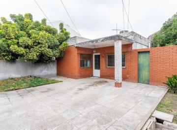 Casa · 54m² · 3 Ambientes · 2 Cocheras · Venta Casa 3 Amb en Lote Propio Villa Luzuriaga