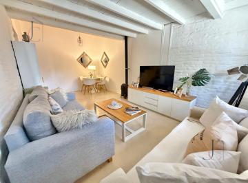 Casa · 256m² · 4 Ambientes · Casa 4 Ambientes con Departamento 3 Ambientes en Venta en Castelar Sur