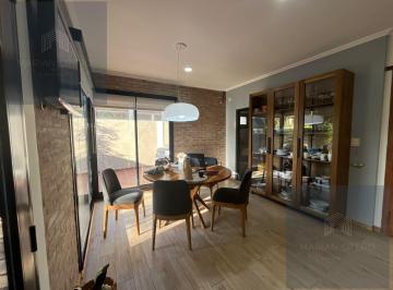 Casa · 160m² · 4 Ambientes · 3 Cocheras · Muy Linda Casa en Venta en Manzanares, Pilar