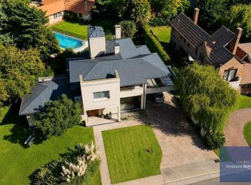 Casa · 225m² · 5 Ambientes · 3 Cocheras · Oportunidad, Casa en Venta 5 Ambientes