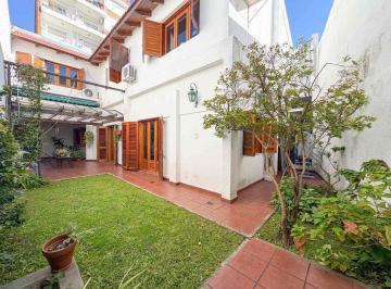 Casa · 125m² · 5 Ambientes · Casa Interna Unica de 4 Dorm.