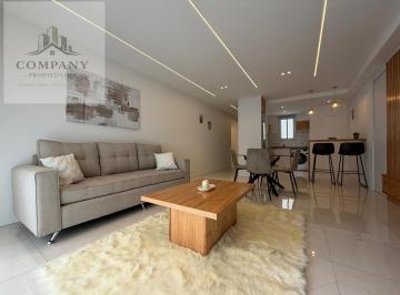 Departamento · 72m² · 3 Ambientes · Departamento en en Venta 3 Ambientes a La Calle con Balcon Saliente.