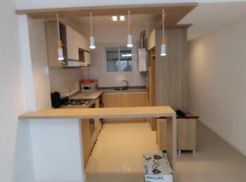 Departamento · 66m² · 3 Ambientes · Depto. Plaza Mitre 3 Amb. a La Calle C/bcon. Reciclado Mar del Plata
