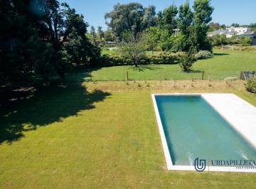 Casa · 324m² · 5 Ambientes · 2 Cocheras · Casa en Venta en Pilará en La Berlina - a Estrenar - Pilar - Urdapilleta Propiedades