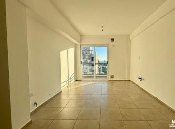 Imagen 1 · Departamento en Alquiler Sobre Boulevard