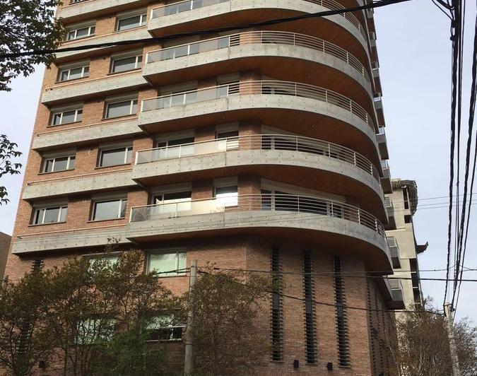 Departamento · 210m² · 6 Ambientes · 2 Cocheras