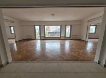 Oficina comercial · 435m² · 16 Ambientes · Excelente Ubicación! Oficina en Alquiler