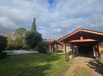 Casa · 146m² · 4 Ambientes · 1 Cochera · Casa Chalet en Venta en El Remanso, Exaltación de La Cruz, G. B. a. Zona Norte