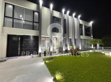 Casa · 285m² · 4 Ambientes · Casa - Lagos de Canning