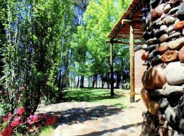 Casa · 70m² · 3 Ambientes · 2 Cocheras · Complejo de Cabañas en Las Compuertas, Lujan de Cuyo.