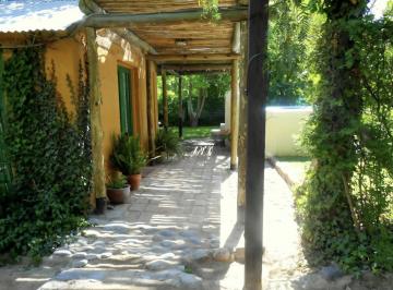 Casa · 70m² · 3 Ambientes · 2 Cocheras · Complejo de Cabañas en Las Compuertas, Lujan de Cuyo.