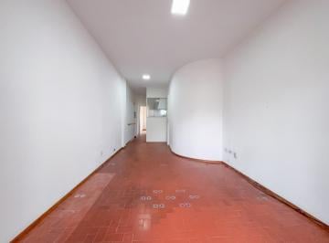 Departamento · 32m² · 2 Ambientes · Departamento 1 Dormitorio en Alquiler, Balcón, Bajas Expensas, Centro