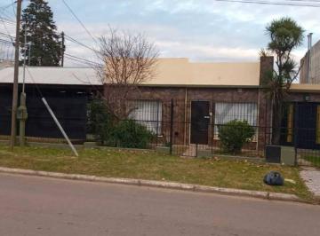 Casa · 273m² · 8 Ambientes · 4 Cocheras · Venta en Block 3 Deptos y Espacio Libre
