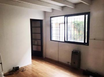 Casa · 70m² · 3 Ambientes · Casa en Alquiler - 2 Dorm. 1 Baño - La Plata
