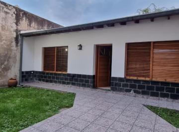 Casa · 60m² · 2 Ambientes · Casa en Lanús Oeste