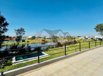 Casa · 187m² · 5 Ambientes · Casa en Alquiler de 5 Ambientes en Santa Clara Al Sur, Canning - San Vicente con Pileta a La Laguna