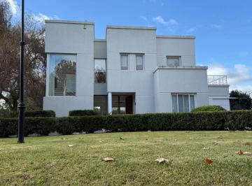 Casa de 6 ambientes, Brandsen · Casa con 4 Dorm. en Alquiler de 1000 m² en Haras del Sur II