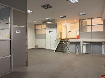 Local comercial · 273m² · 1 Cochera · Alquiler Local C/ Subsuelo /oficinas Apto T. Rubro