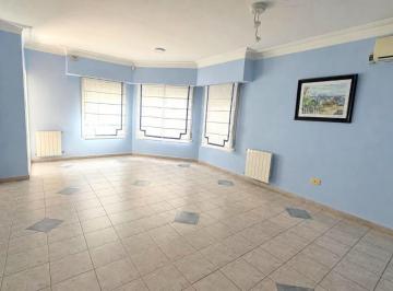 Casa · 110m² · 6 Ambientes · Casa 4 Dorm - Villa Mitre - Apta Crédito