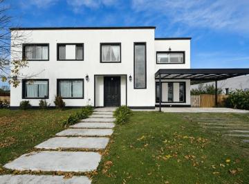 111.jpg · Venta Casa 6 Ambientes, San Sebastián, Área 12