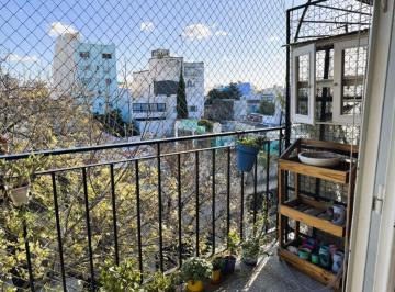 Departamento · 58m² · 3 Ambientes · Departamento 3 Amb Balcon Cochera Floresta
