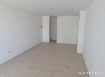 Local comercial · 34ha · Venta Local General Bustos 34 m²