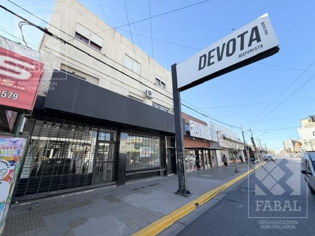 Local comercial · 225m² · 3 Ambientes