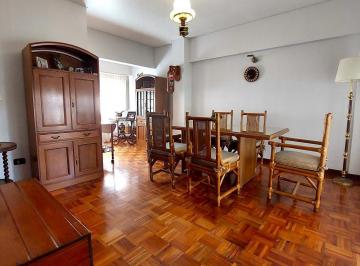 Departamento · 131m² · 5 Ambientes · 1 Cochera · Piso de 5 Ambientes con Cochera y Parrilla - Barrio Norte