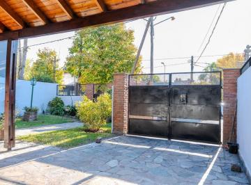 Casa de 2 ambientes, La Plata · Casa en Venta en Gonnet 19 y 505