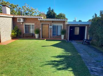 Casa · 236m² · 9 Ambientes · 2 Cocheras · Venta Casa en Nueva Helvecia