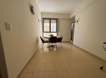 Departamento · 33m² · 2 Ambientes · 2 Ambientes Impecable en El centro¡Entrar y Vivir!