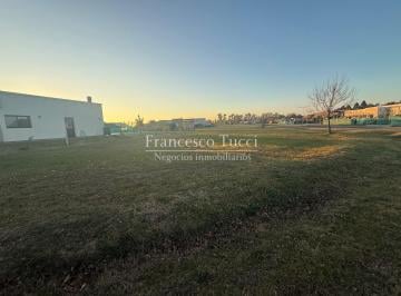 Terreno · 913m² · Terreno en Venta Los Juncos