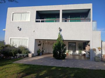 Casa · 193m² · 5 Ambientes · 1 Cochera · Venta Casa Malagueño
