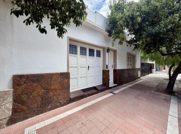 Casa · 132m² · 6 Ambientes · 1 Cochera · Casa 2 Dorm. Altos de General Paz