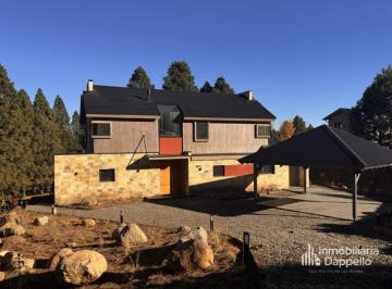 Casa · 230m² · 5 Ambientes · 2 Cocheras · Venta Casa 3 Dorm Chapelco Golf San Martin de Los Andes