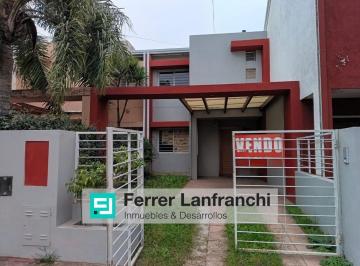 Casa · 90m² · 5 Ambientes · 1 Cochera · Casa en Santa Ana Residencia