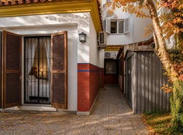 PH · 102m² · 4 Ambientes · Venta PH 5 Ambientes con Patio en Saavedra