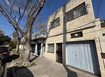 1 · Venta Casa con Dos Locales en Olivos