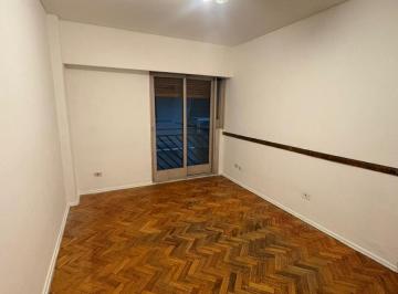 Departamento · 37m² · 2 Ambientes · Alquiler 2 Ambientes. Apto Profesional. a m de Metrobus. Av Juan B Justo Al 4000. Paternal
