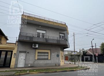 Departamento de 2 ambientes, Berazategui · Departamento en Alquiler de 2 Amb en Primer Piso. 1 Cuadra de Av Mitre.